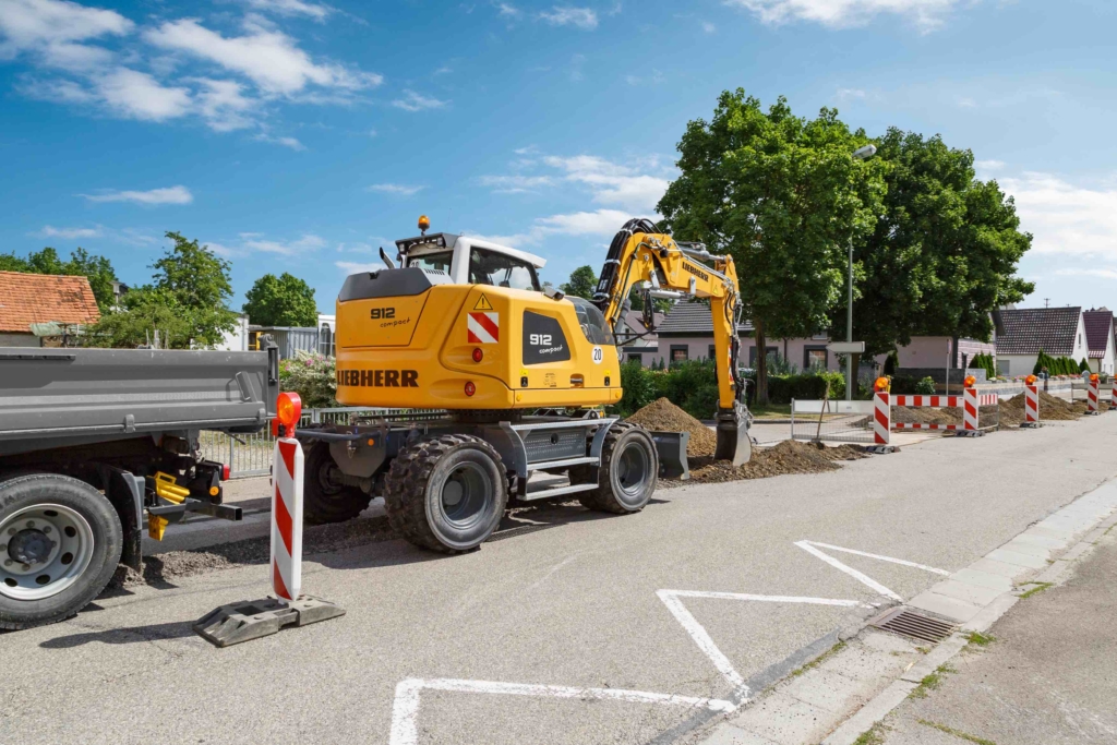 Liebherr Compact wheeled excavators