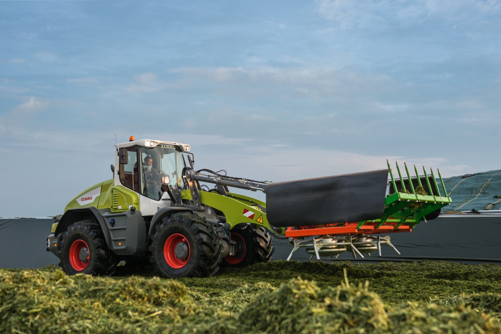 Claas and Stage V
