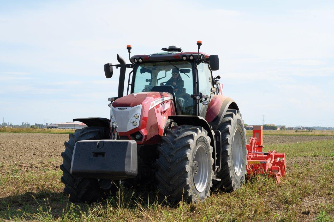 tractors 300hp