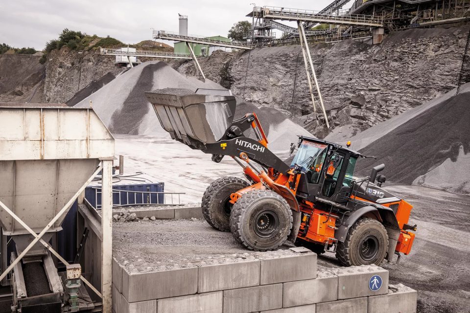 HITACHI　ZW310 Hitachi ZW310-7, the new wheel loader in the premier class -