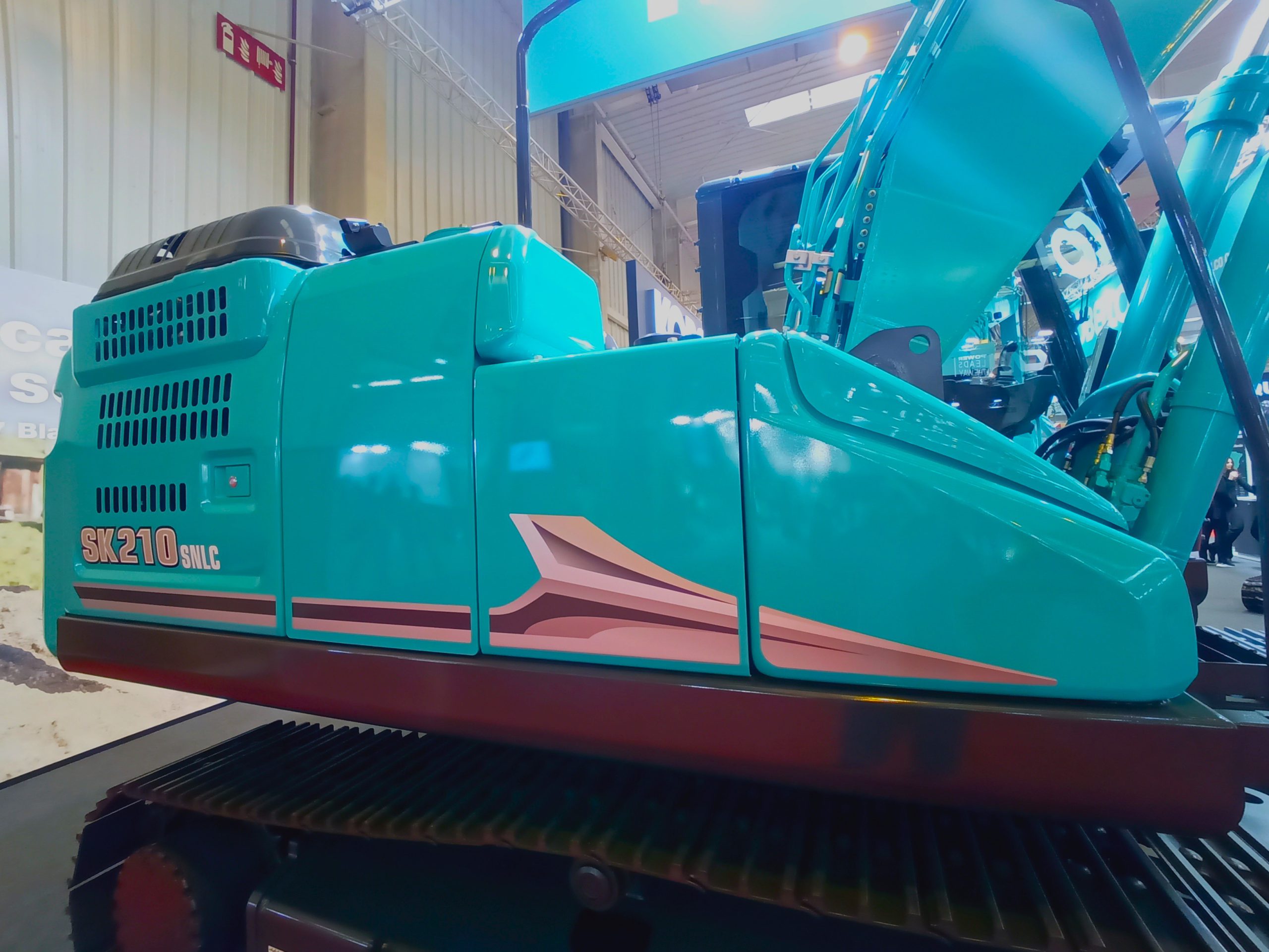 Yanmar 4TN107FTT gets power to Kobelco at Smopyc