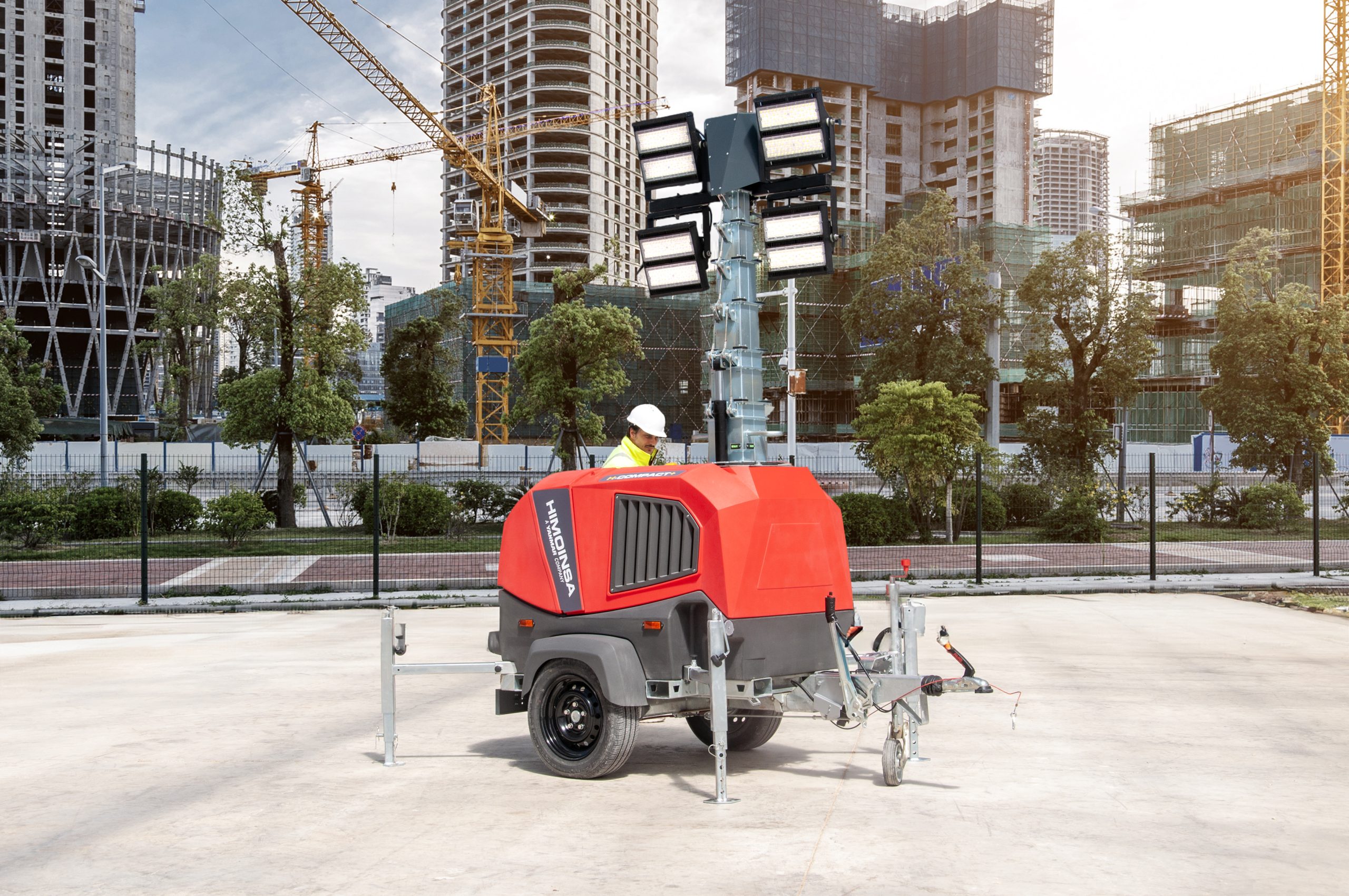 Himoinsa presents a new mobile lighting tower equipped with LED