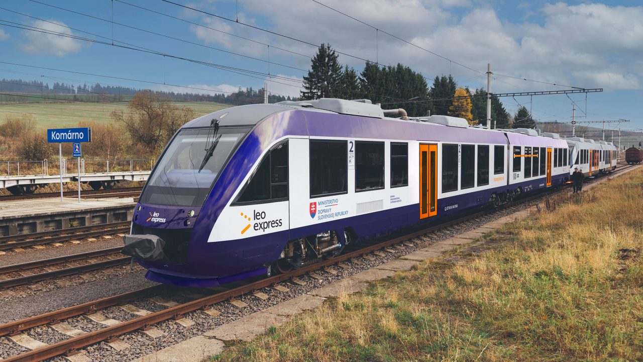 Rolls-Royce and Alpha Trains sign letter of intent for rail drive ...