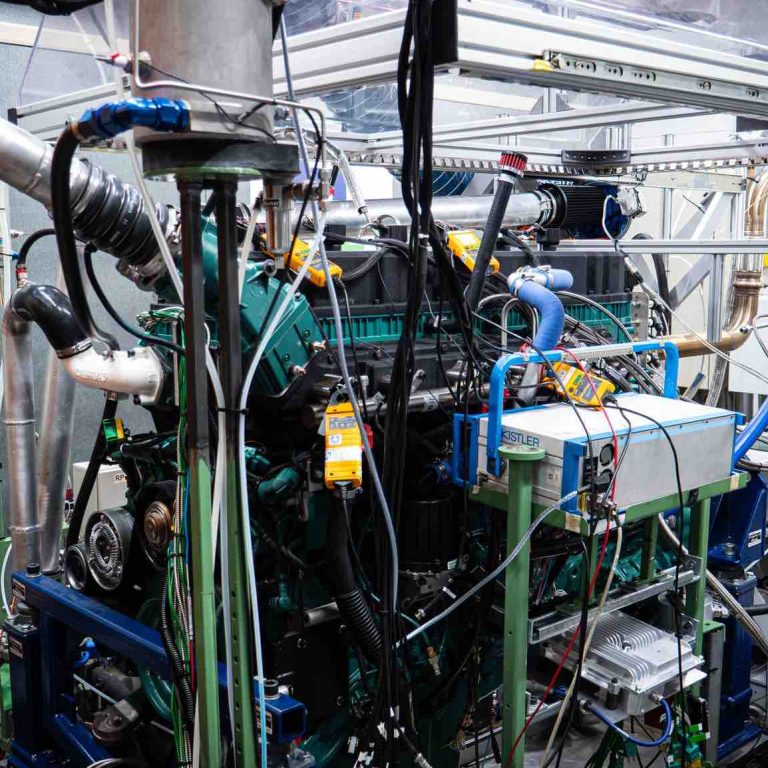 Mahle to Power a 13L Hydrogen Engine