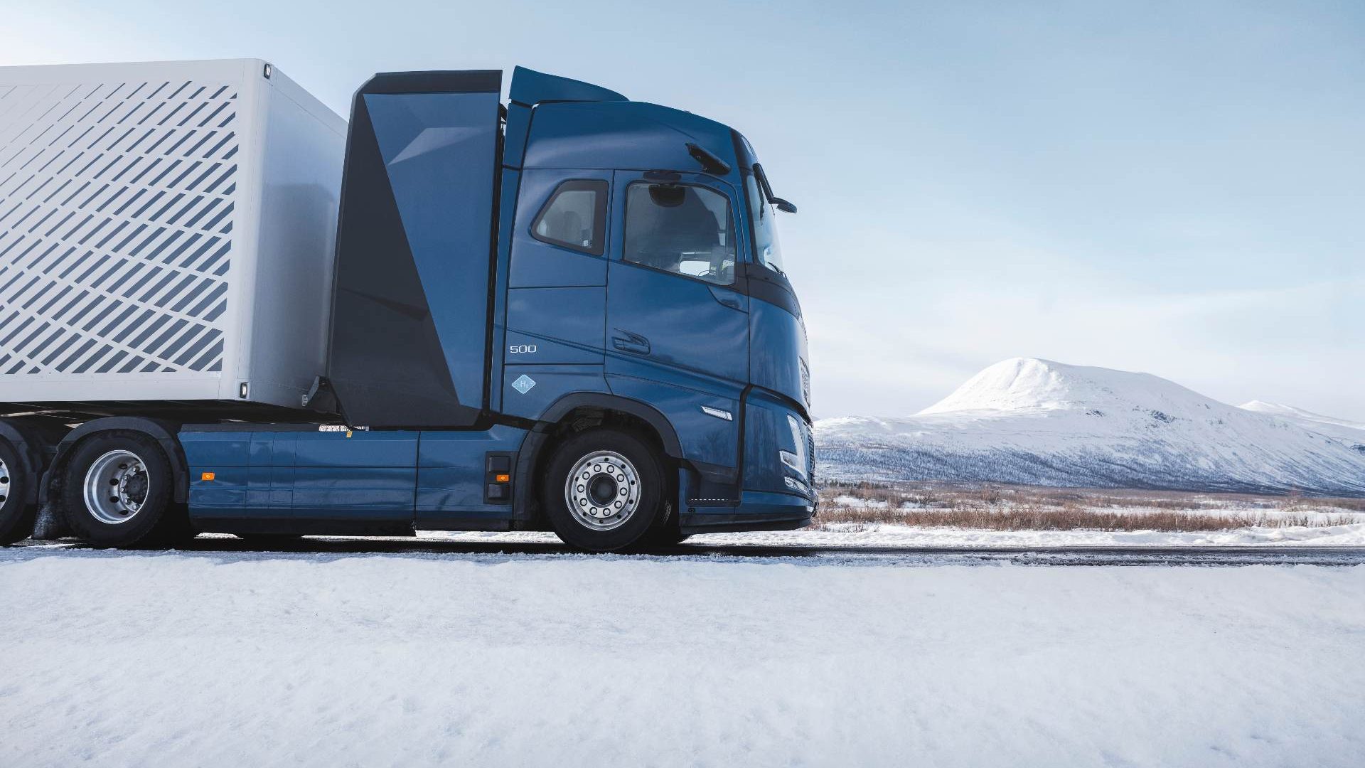 volvo trucks cespira